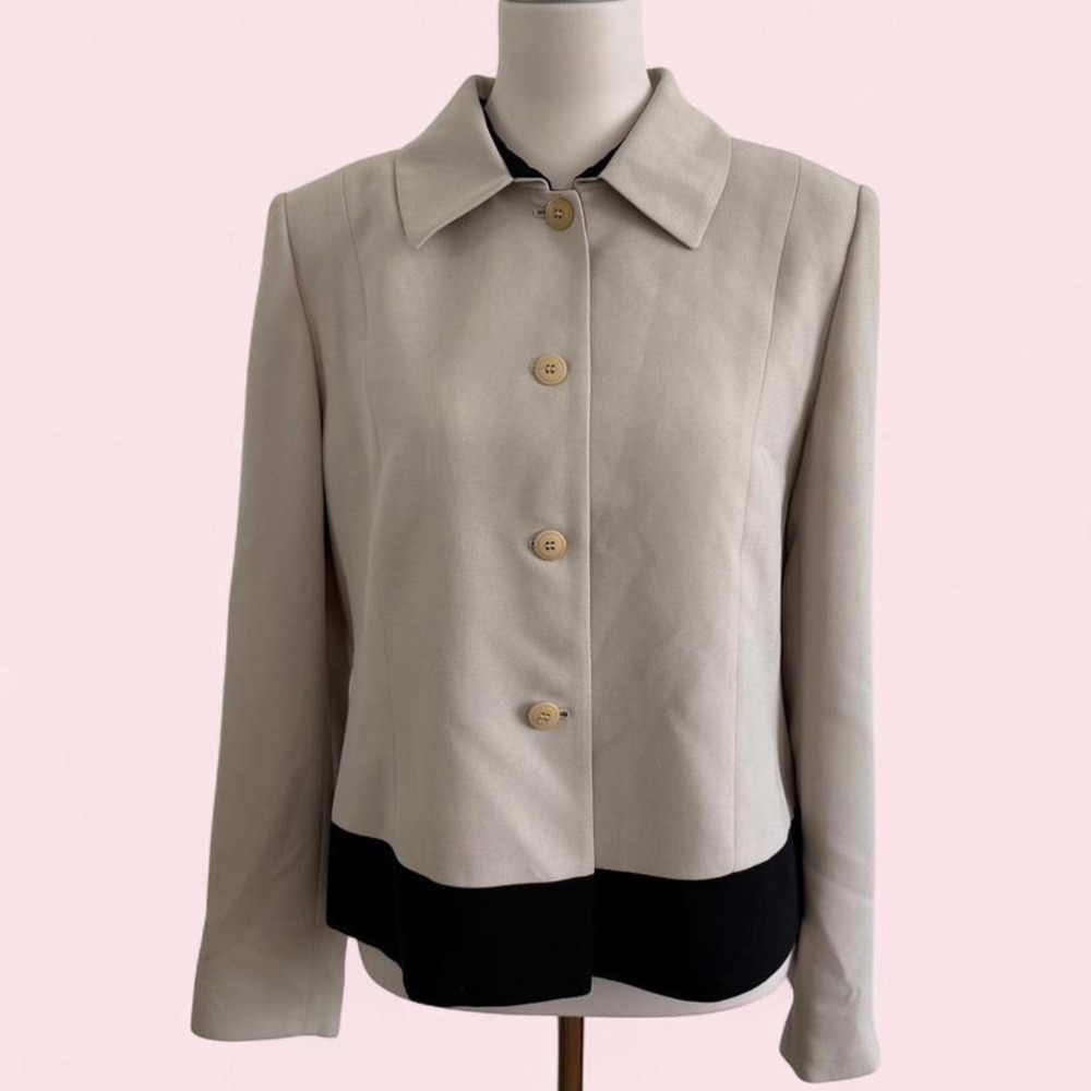 Casual Corner Annex‎ Tan Button-Up Blazer with Classic Collar Size 14